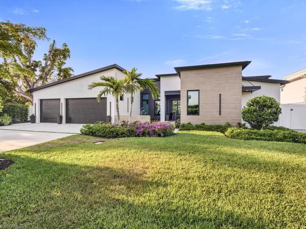 1251 Creech Rd, Naples, FL 34103-4