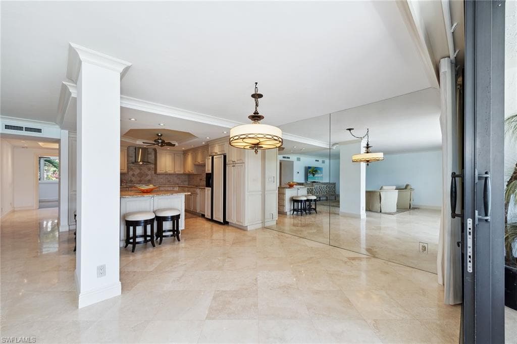 2310 Gulf Shore Blvd N 112, Naples, FL 34103-10