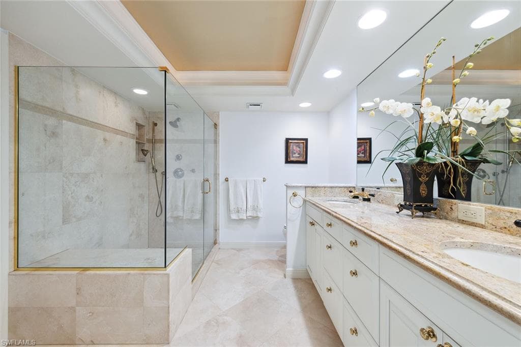 2310 Gulf Shore Blvd N 112, Naples, FL 34103-18