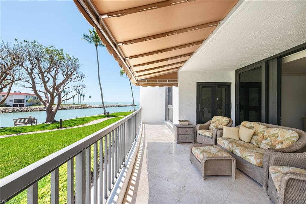 2310 Gulf Shore Blvd N 112, Naples, FL 34103-1