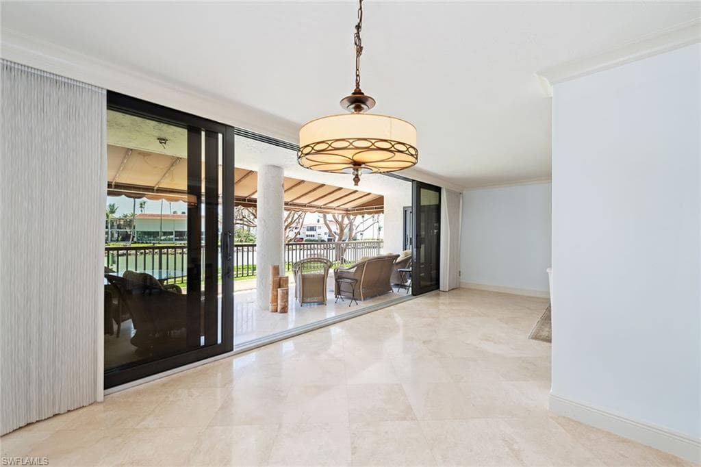 2310 Gulf Shore Blvd N 112, Naples, FL 34103-8