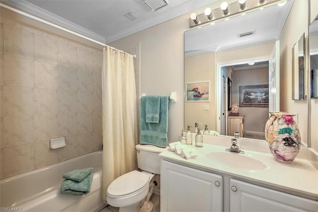 3935 Loblolly Bay Dr 305, Naples, FL 34114-22