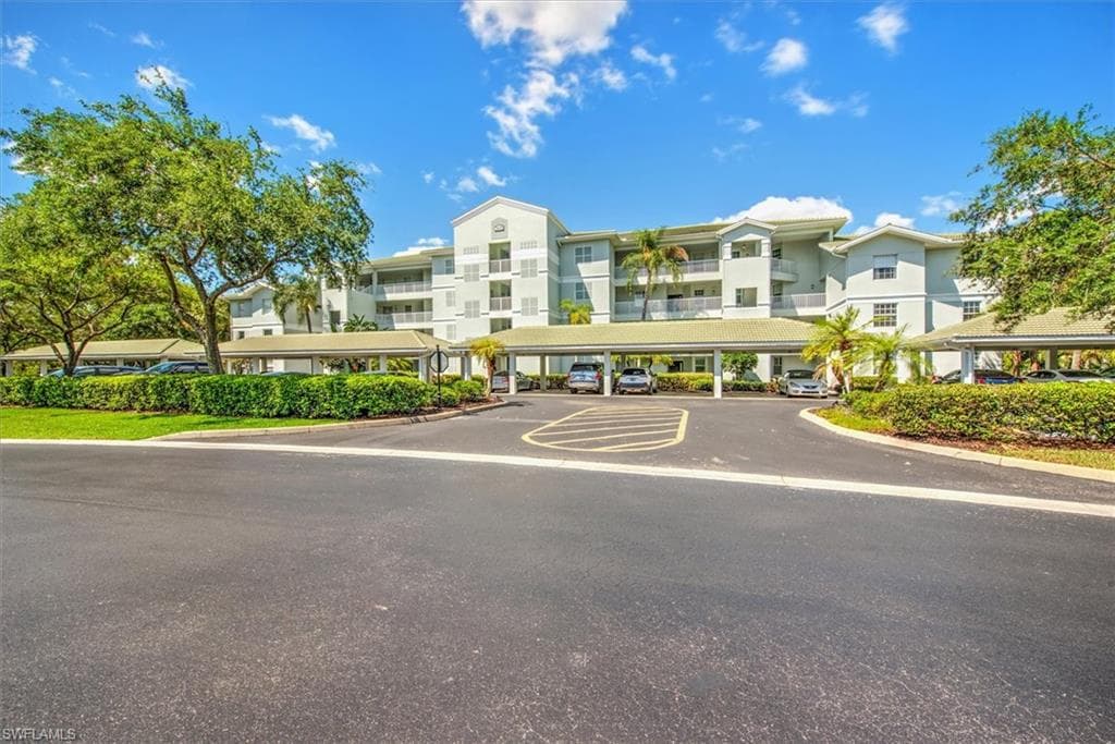 3935 Loblolly Bay Dr 305, Naples, FL 34114-4