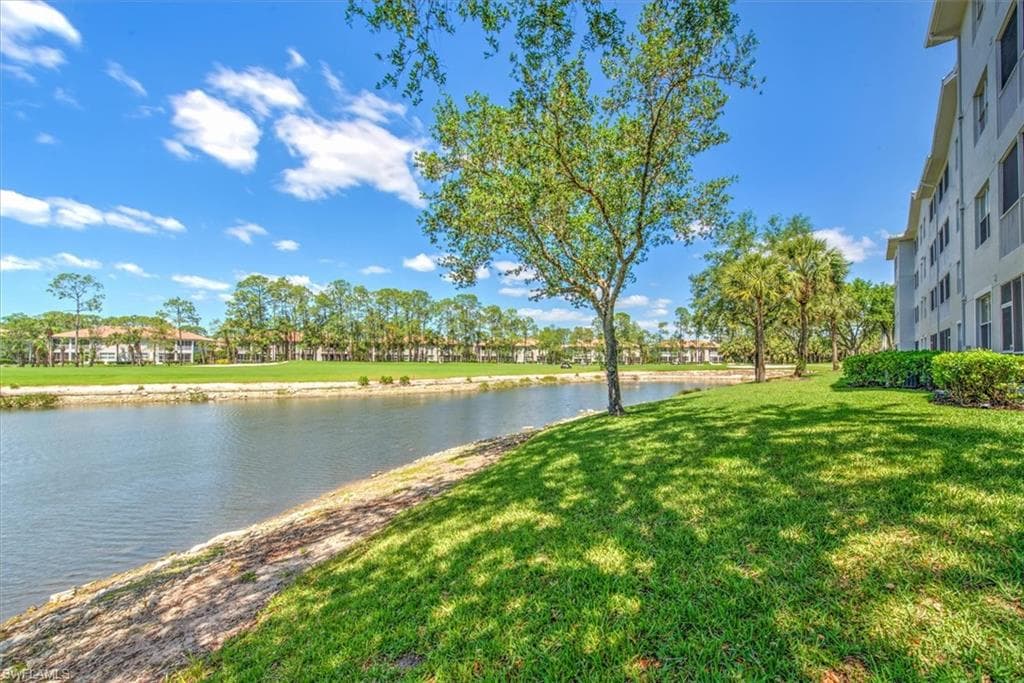 3935 Loblolly Bay Dr 305, Naples, FL 34114-8