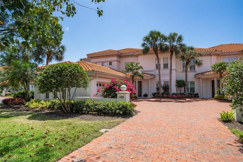 2387 Terra Verde Ln 2387, Naples, FL 34105-1