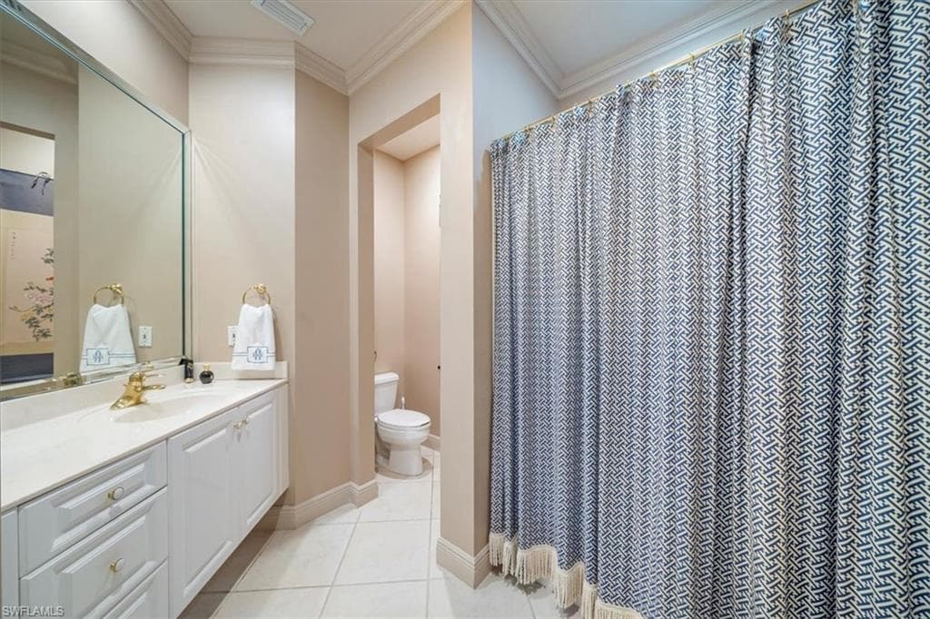 2387 Terra Verde Ln 2387, Naples, FL 34105-27