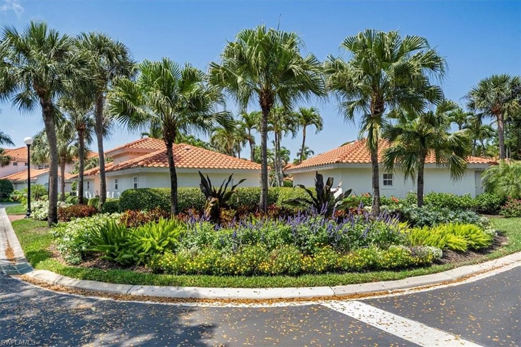 2387 Terra Verde Ln 2387, Naples, FL 34105-35