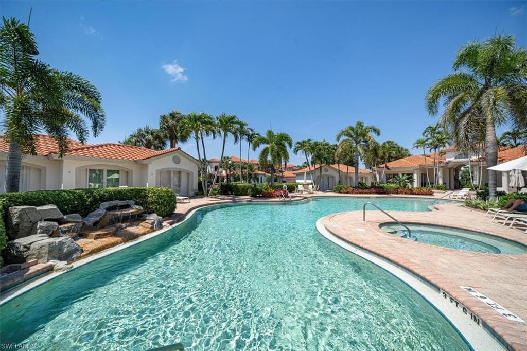 2387 Terra Verde Ln 2387, Naples, FL 34105-42