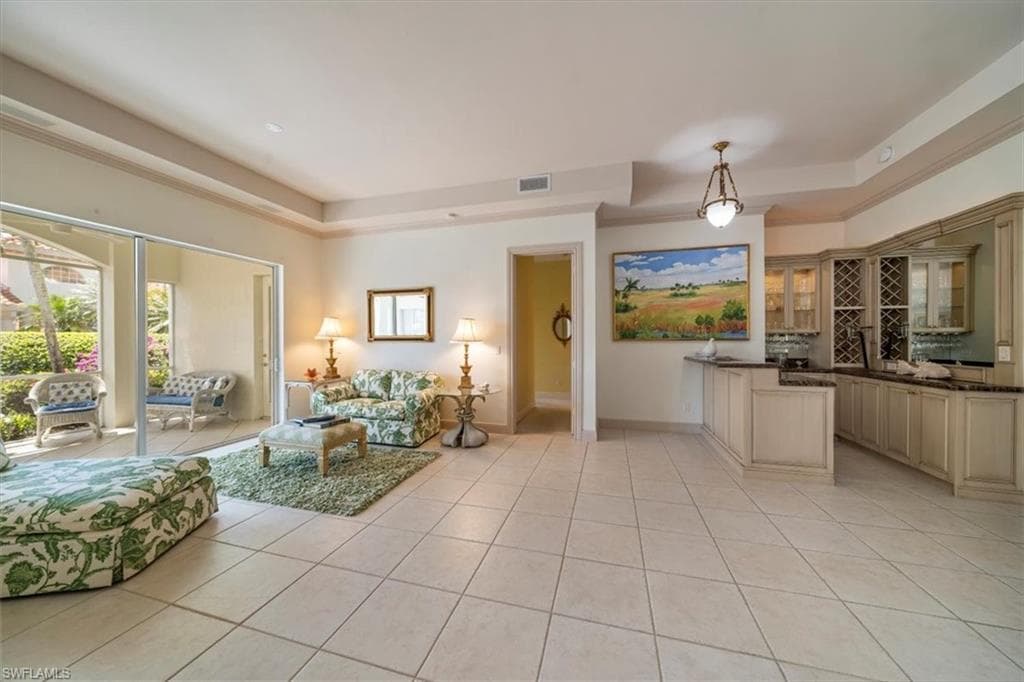 2387 Terra Verde Ln 2387, Naples, FL 34105-8