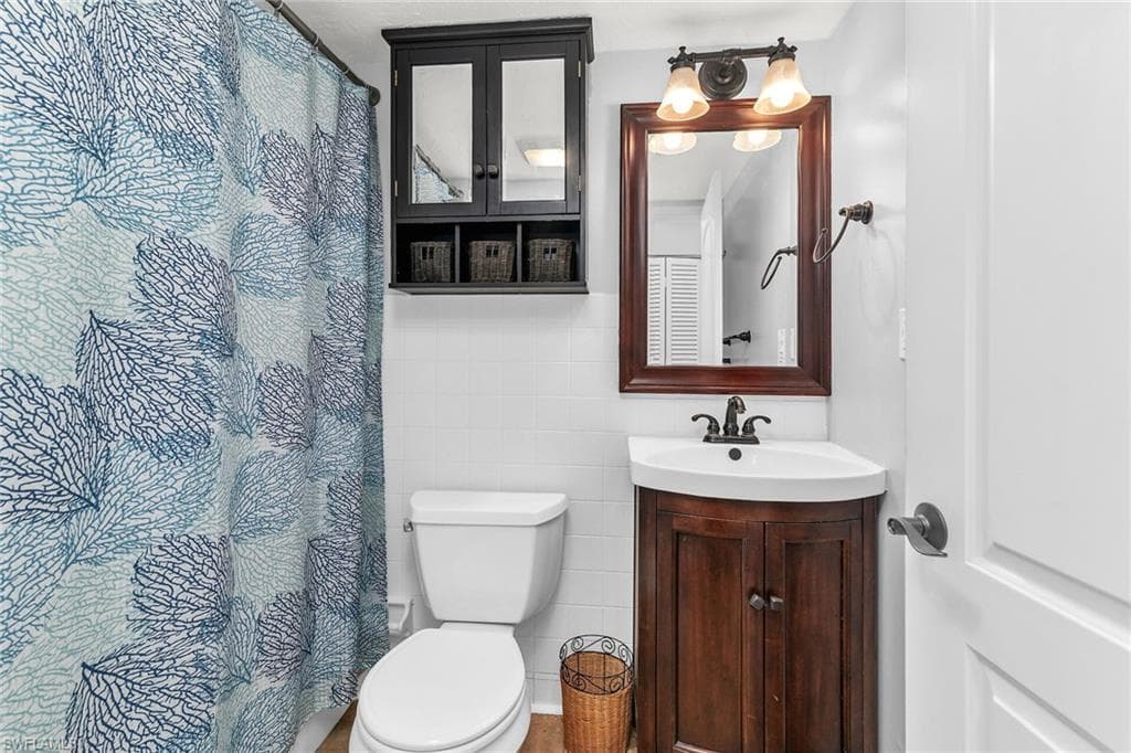 130 Collier Blvd G2, Marco Island, FL 34145-10