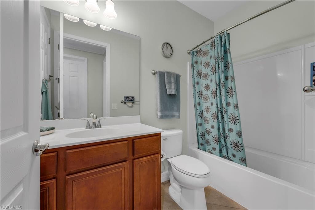 8637 Julia Ln, Naples, FL 34114-15