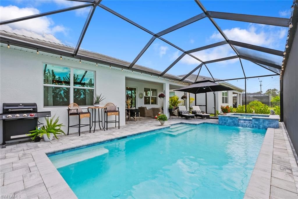 496 Polihale Way, Naples, FL 34114-4