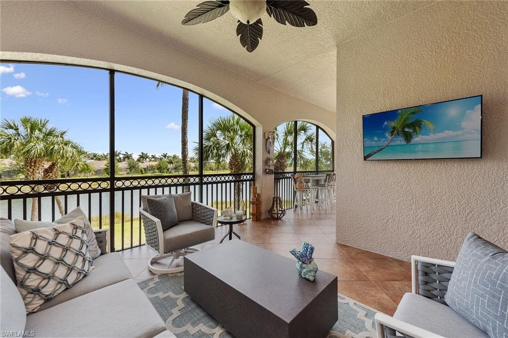 3160 Serena Ln 202, Naples, FL 34114-26