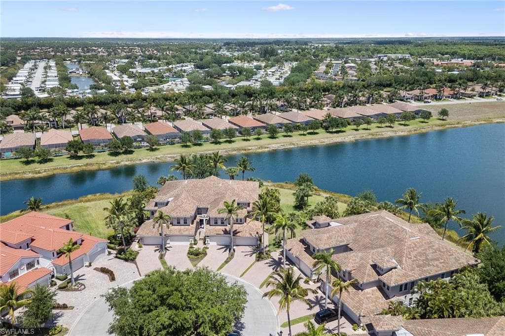 3160 Serena Ln 202, Naples, FL 34114-30