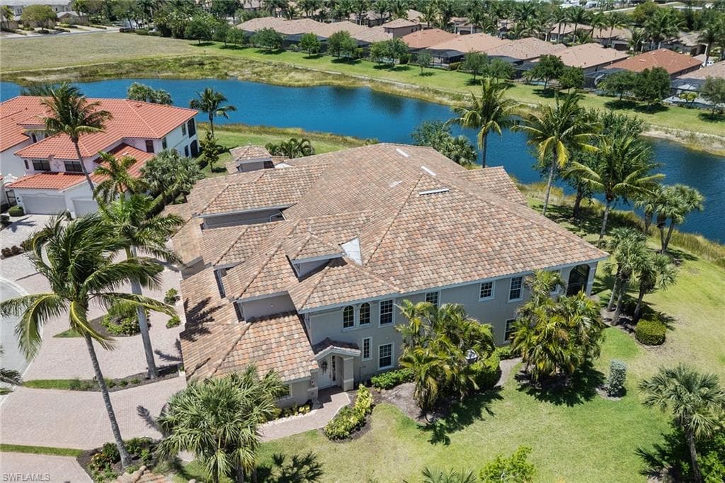 3160 Serena Ln 202, Naples, FL 34114-31
