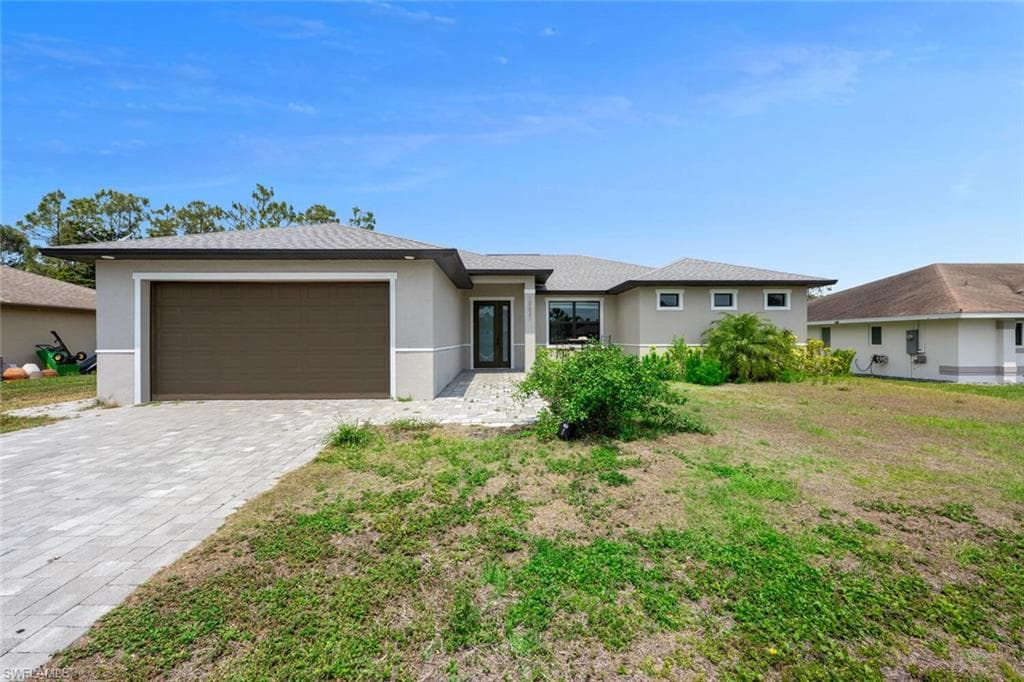 10621 Landau Ln, Bonita Springs, FL 34135-4