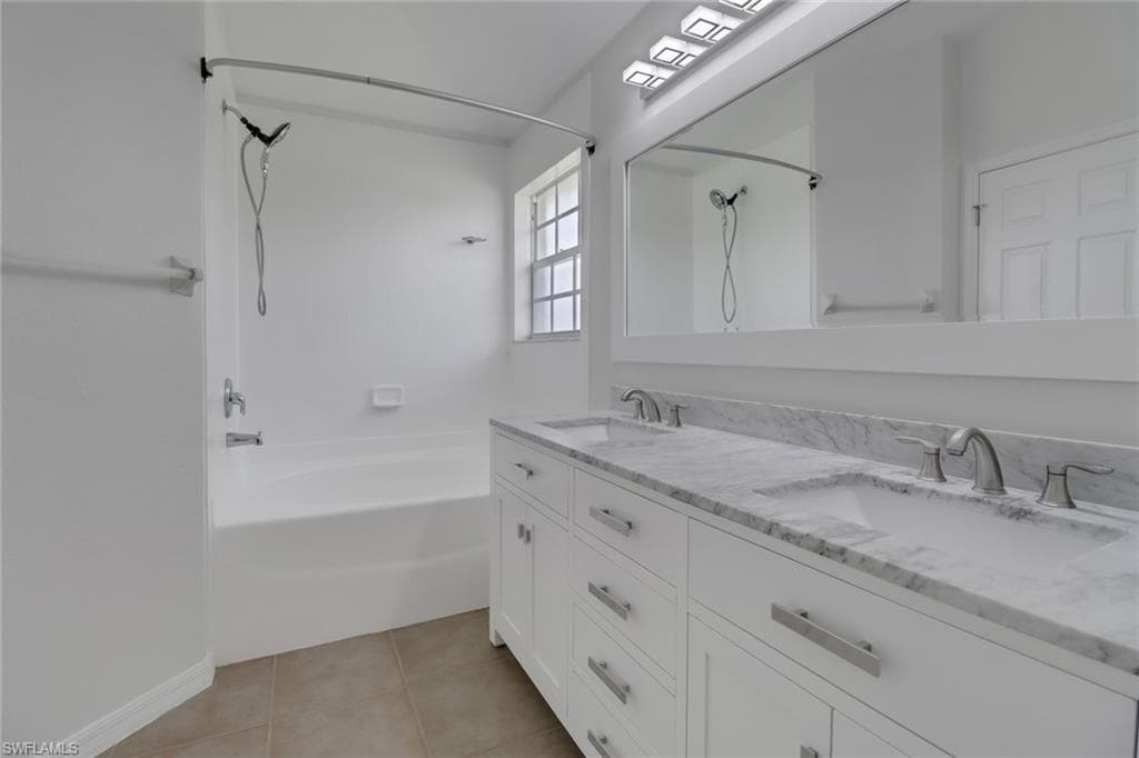 3340 33rd Ave NE, Naples, FL 34120-10