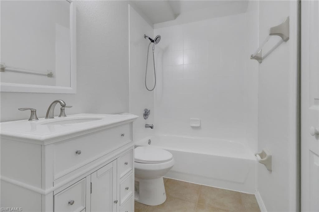 3340 33rd Ave NE, Naples, FL 34120-12