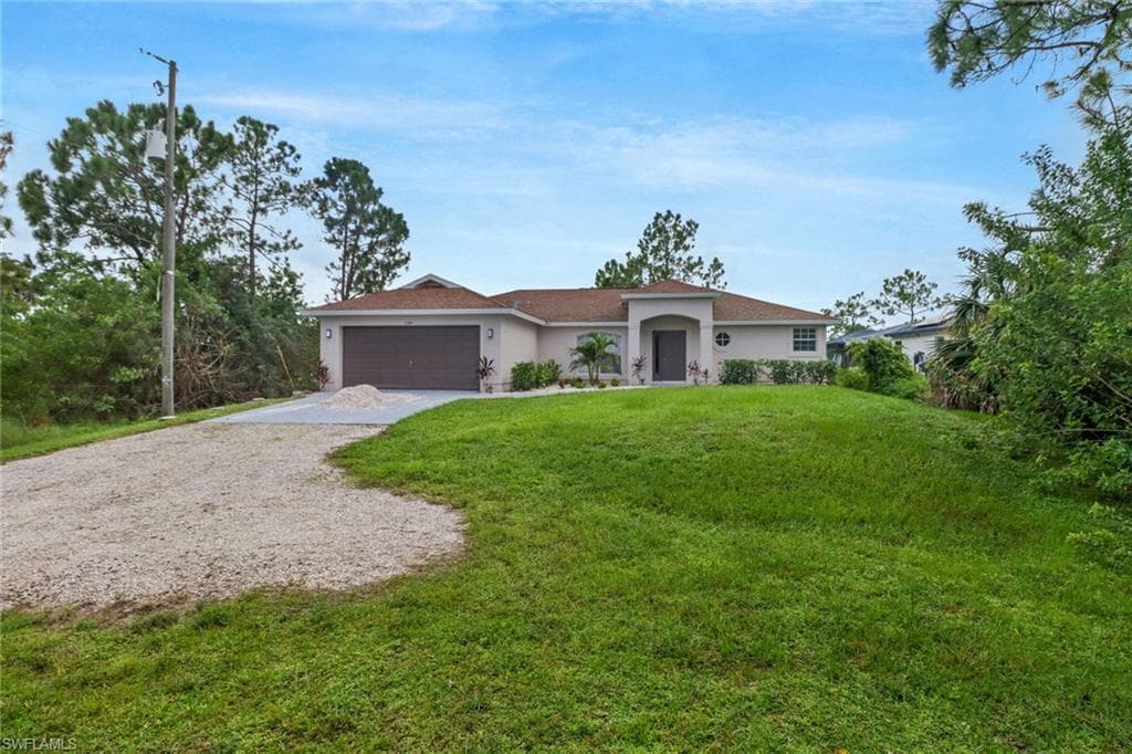 3340 33rd Ave NE, Naples, FL 34120-2