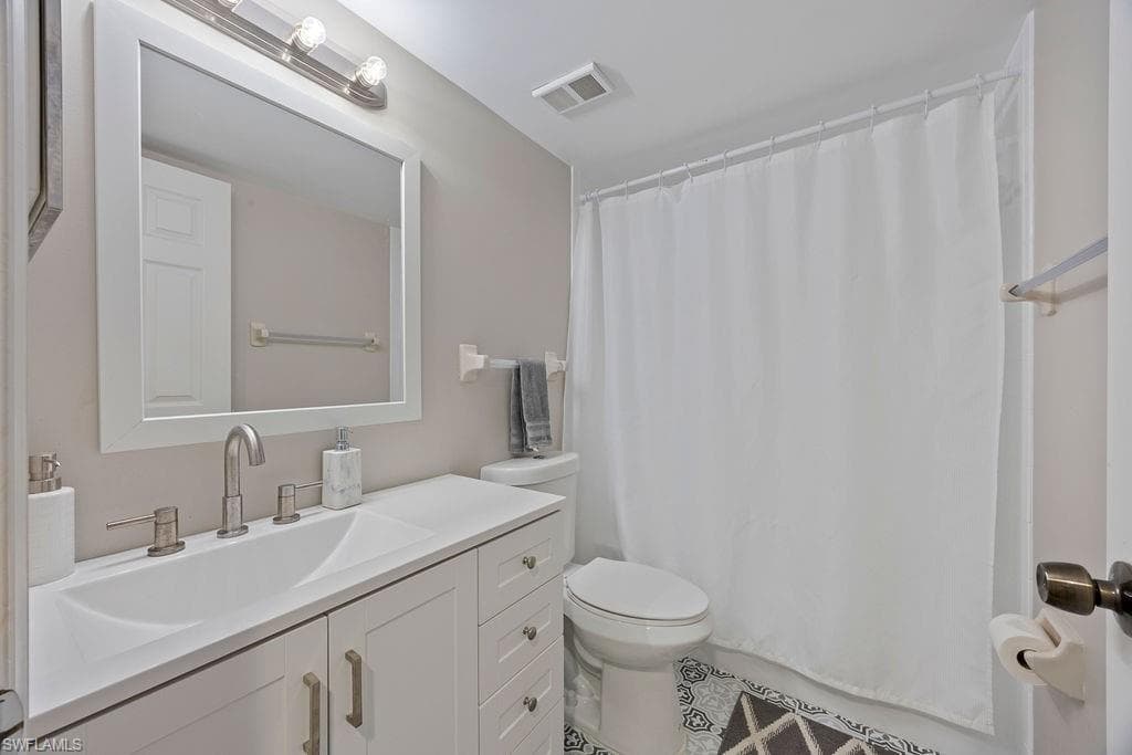 3705 Amberly Cir F102, Naples, FL 34112-9