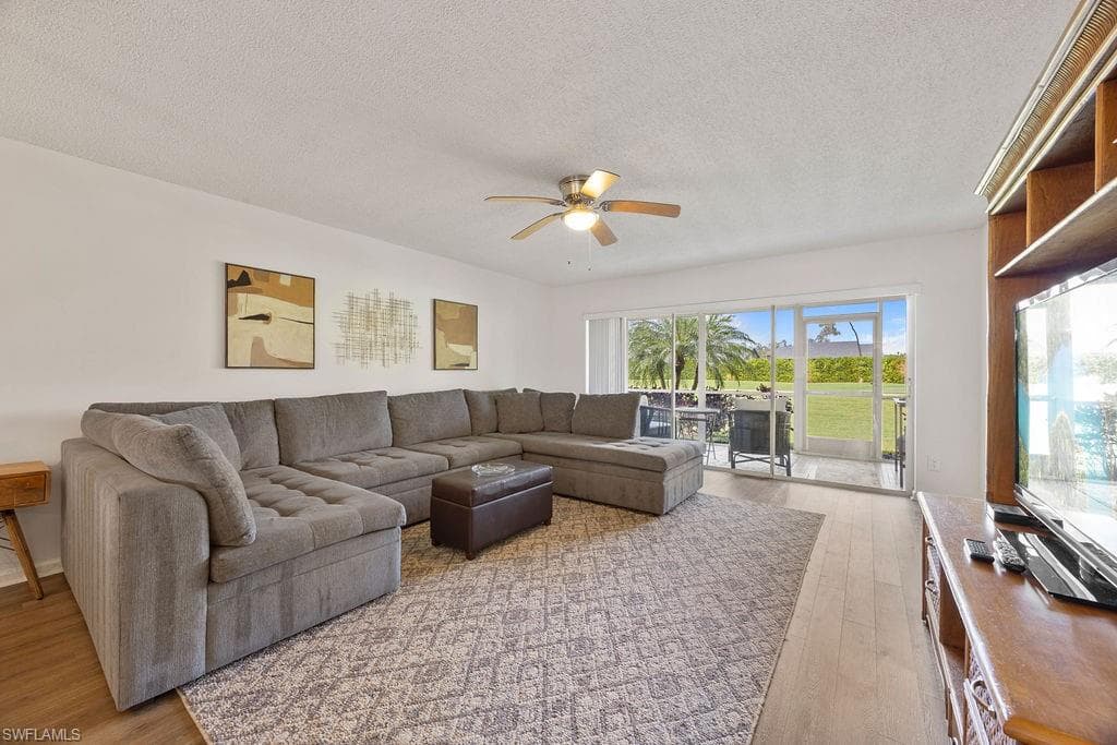 3705 Amberly Cir F102, Naples, FL 34112-10