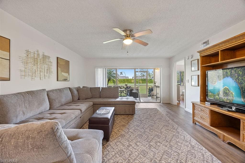 3705 Amberly Cir F102, Naples, FL 34112-11