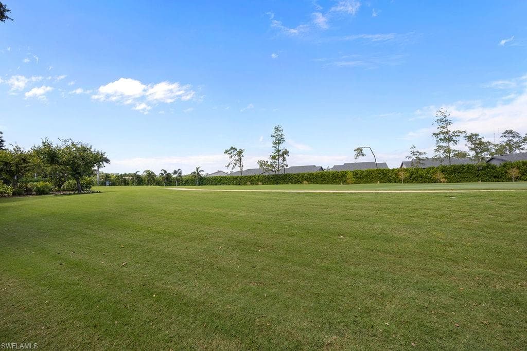 3705 Amberly Cir F102, Naples, FL 34112-25
