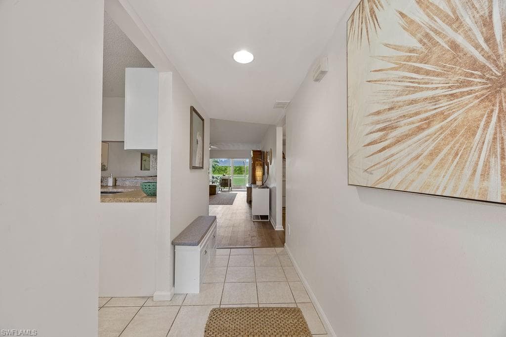 3705 Amberly Cir F102, Naples, FL 34112-2