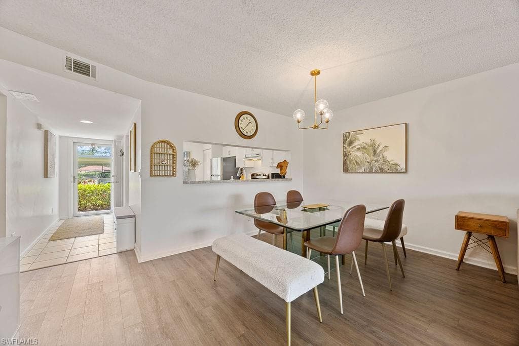 3705 Amberly Cir F102, Naples, FL 34112-7