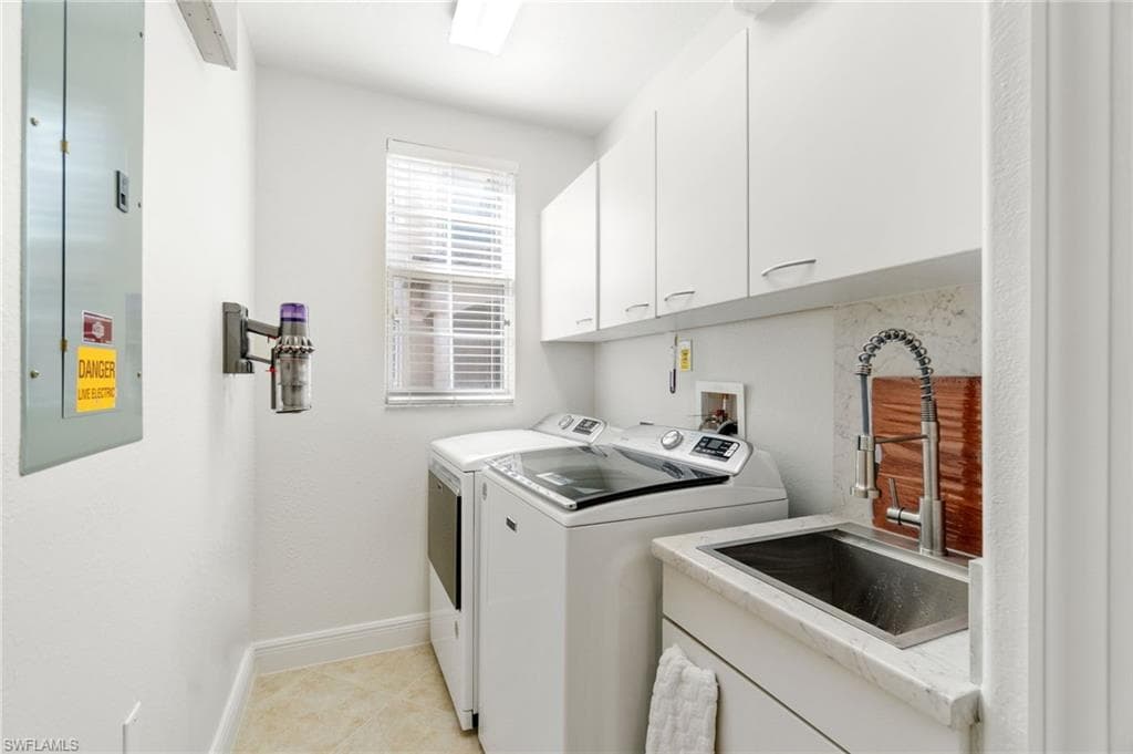 734 Regency Reserve Cir 2702, Naples, FL 34119-27