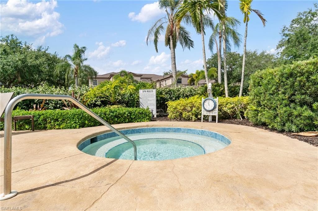 734 Regency Reserve Cir 2702, Naples, FL 34119-35
