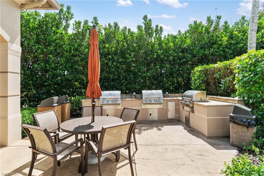 734 Regency Reserve Cir 2702, Naples, FL 34119-36