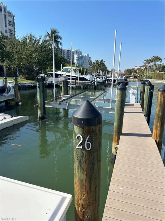 4090 Gulf Shore Blvd N, Naples, FL 34103-4