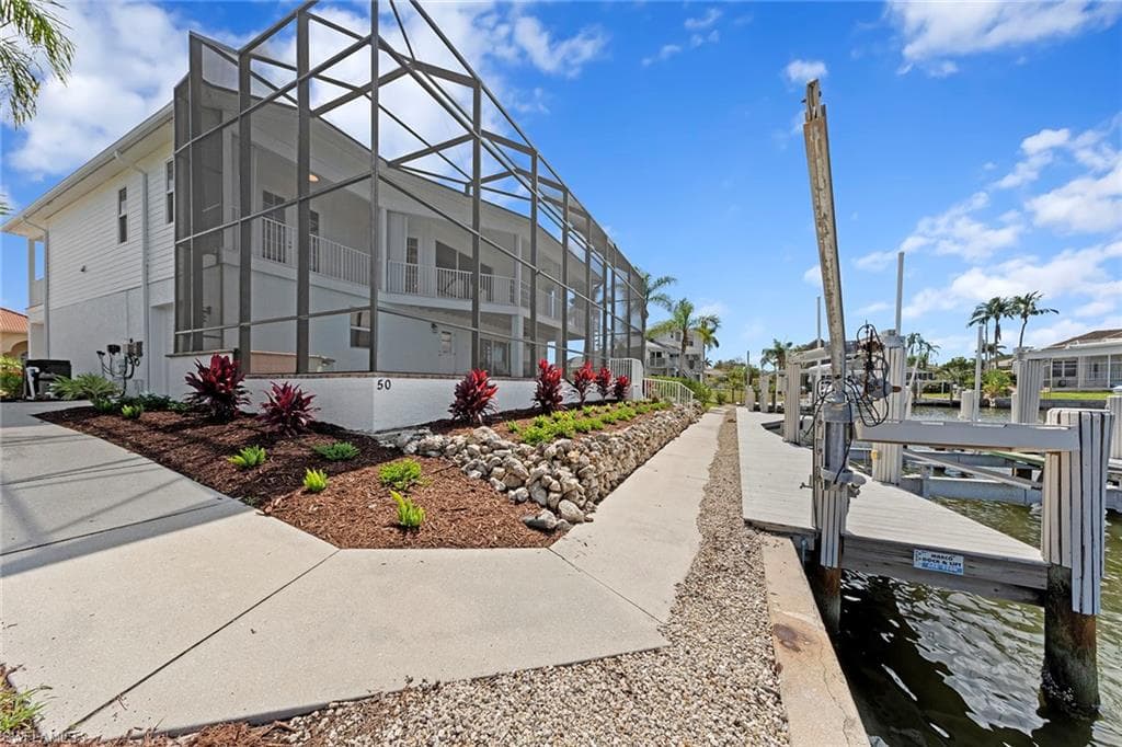 50 Sunset St, Marco Island, FL 34145-46