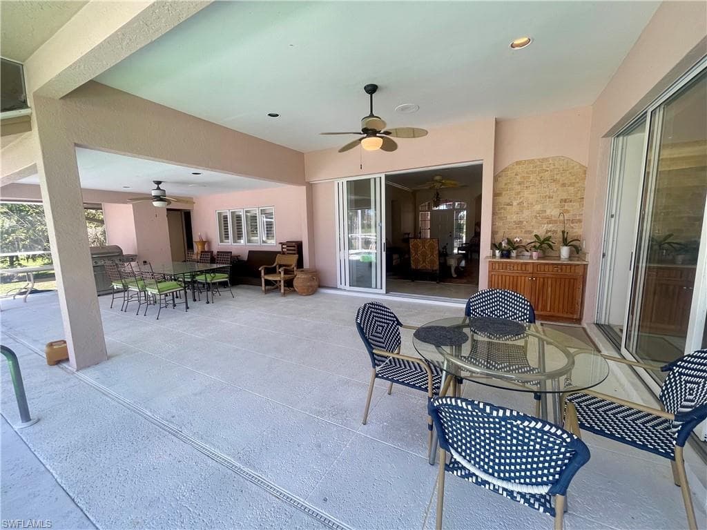 171 Muirfield Cir, Naples, FL 34113-9