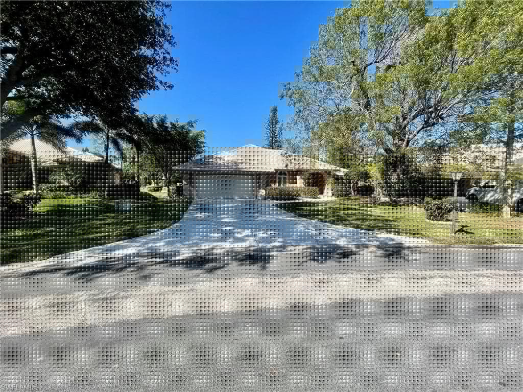 171 Muirfield Cir, Naples, FL 34113-1