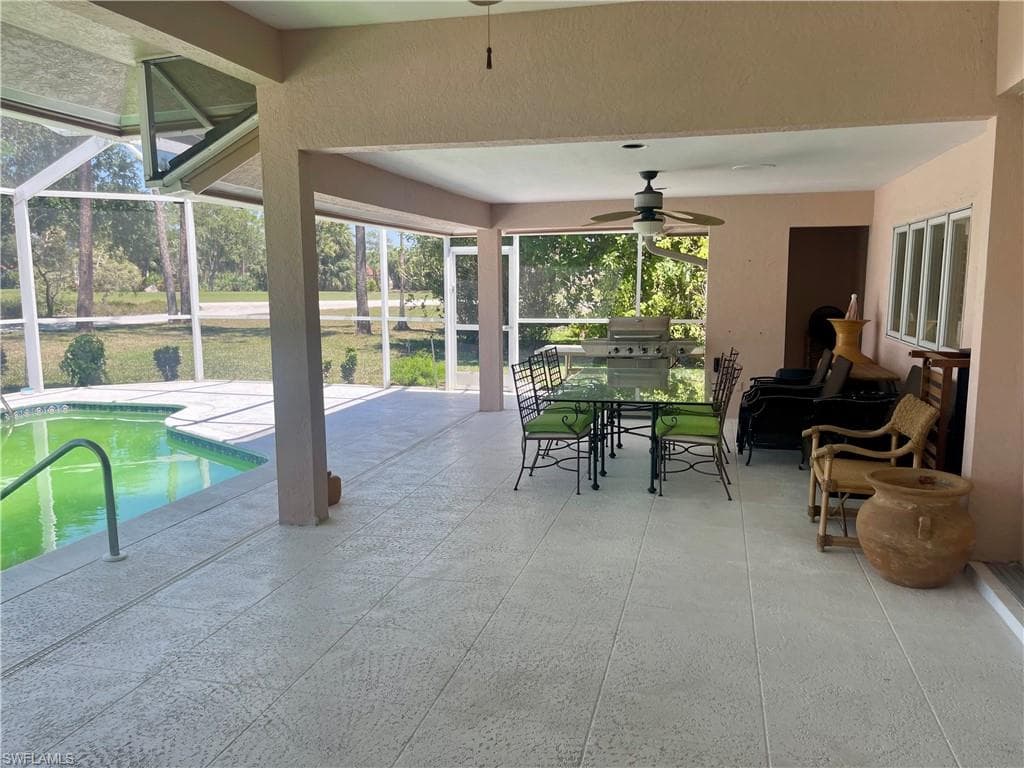 171 Muirfield Cir, Naples, FL 34113-7