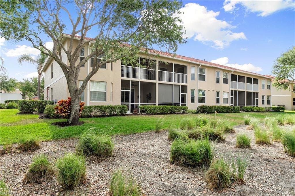 2855 Cypress Trace Cir 203, Naples, FL 34119-21