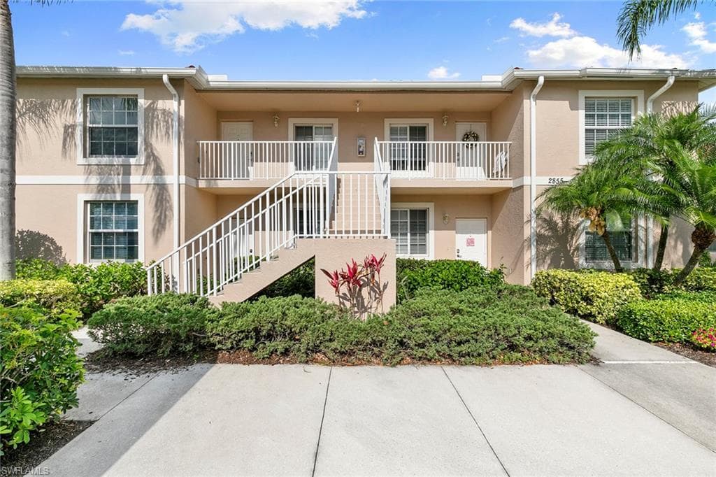 2855 Cypress Trace Cir 203, Naples, FL 34119-2
