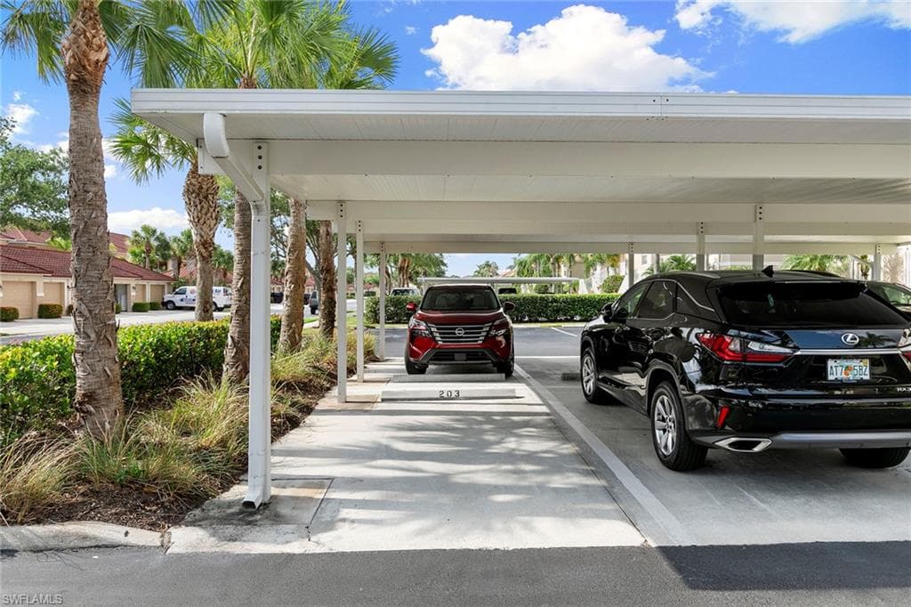 2855 Cypress Trace Cir 203, Naples, FL 34119-30