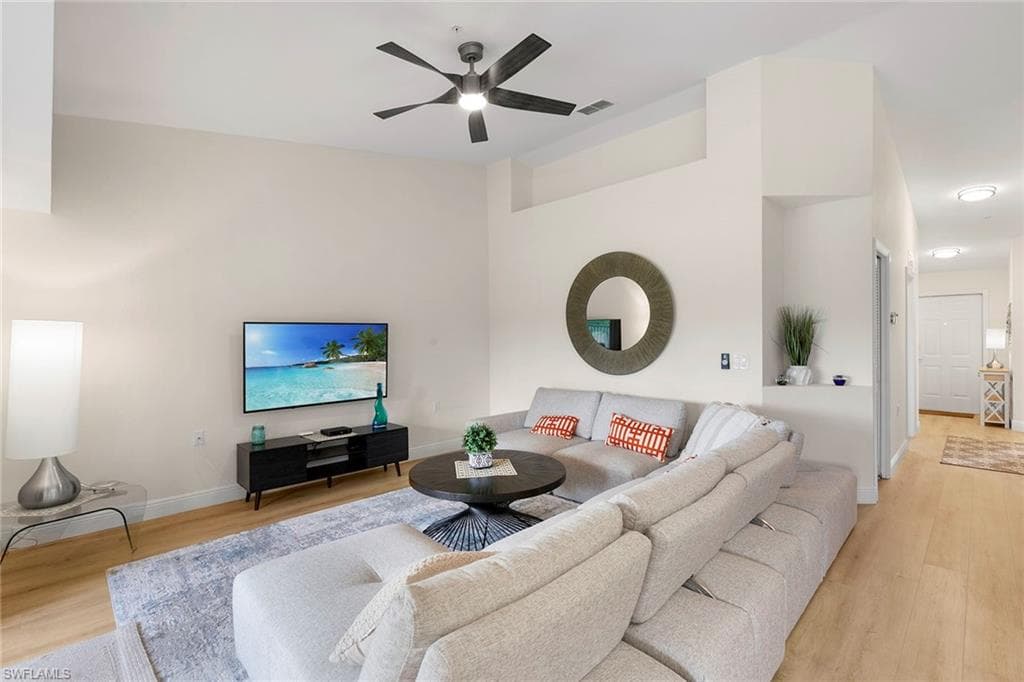 2855 Cypress Trace Cir 203, Naples, FL 34119-5