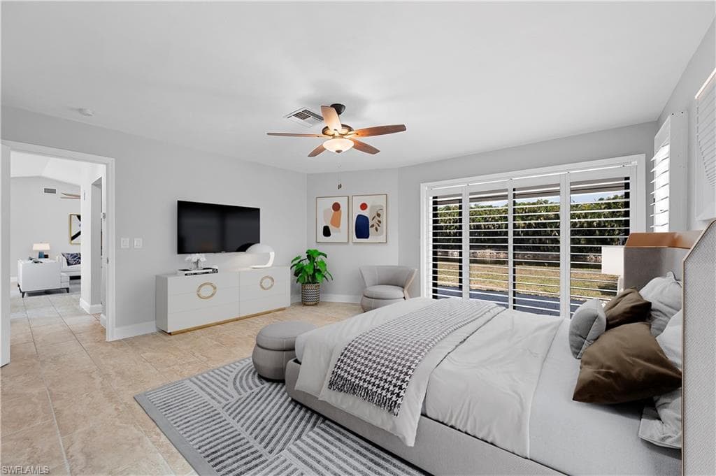 2521 Longboat Dr, Naples, FL 34104-20