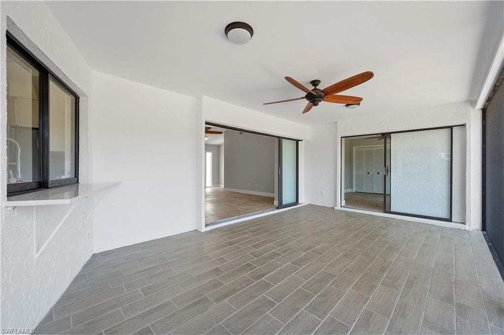 2521 Longboat Dr, Naples, FL 34104-26