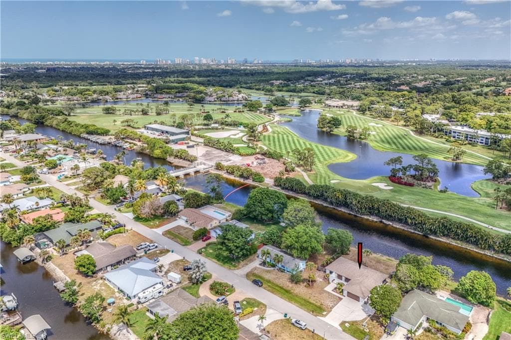 2521 Longboat Dr, Naples, FL 34104-37