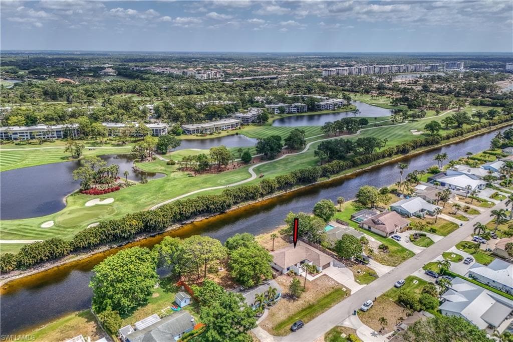 2521 Longboat Dr, Naples, FL 34104-38