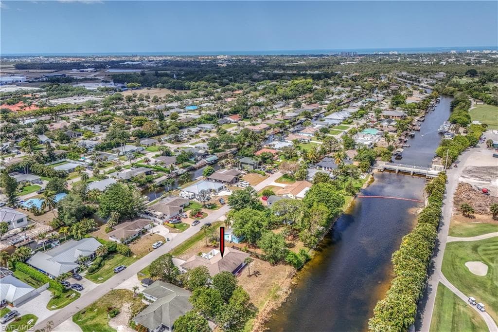 2521 Longboat Dr, Naples, FL 34104-39