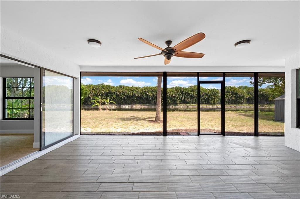 2521 Longboat Dr, Naples, FL 34104-7