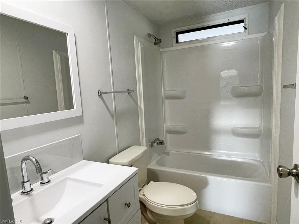 3158 Bunny Run Dr, North Fort Myers, FL 33917-12