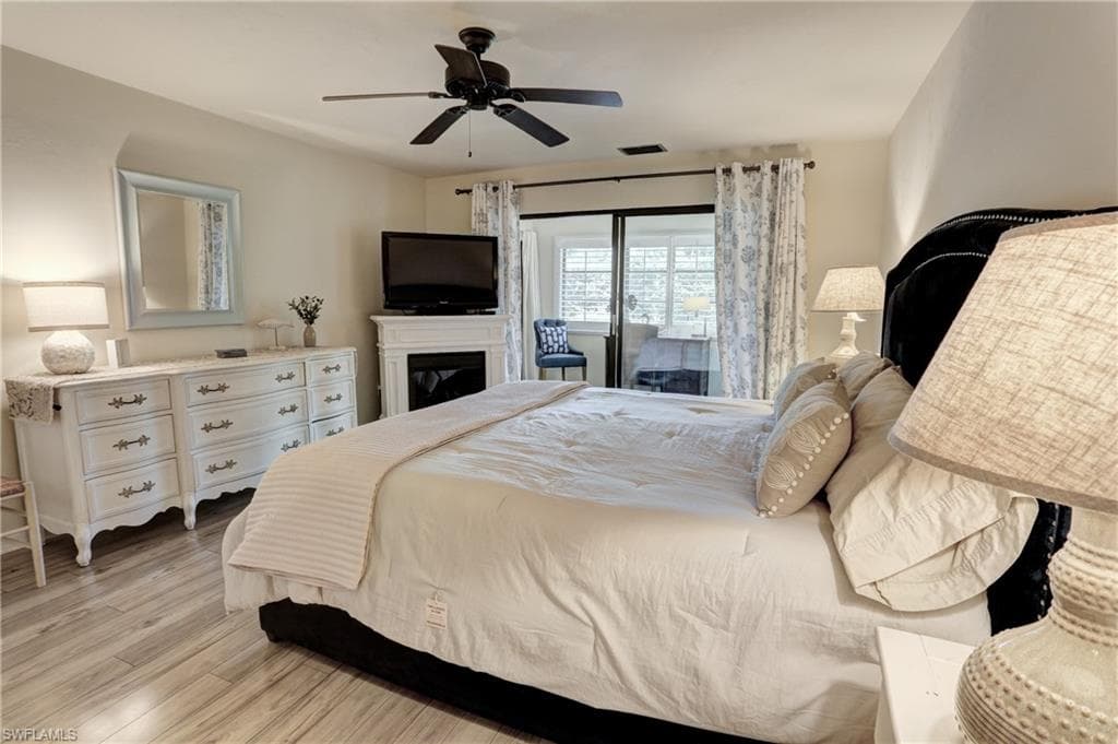 405 Courtside Dr D105, Naples, FL 34105-12