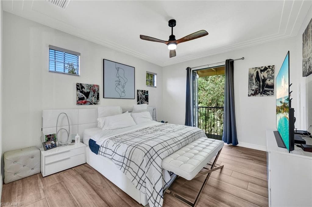 9145 Chula Vista St 13004, Naples, FL 34113-11